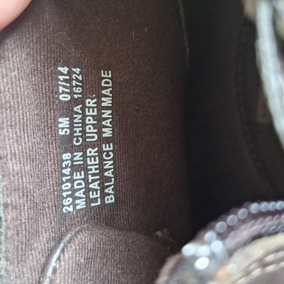 Clarks Collection  Dark Brown Lace-Up Boots Size 5M - Picture 9 of 10